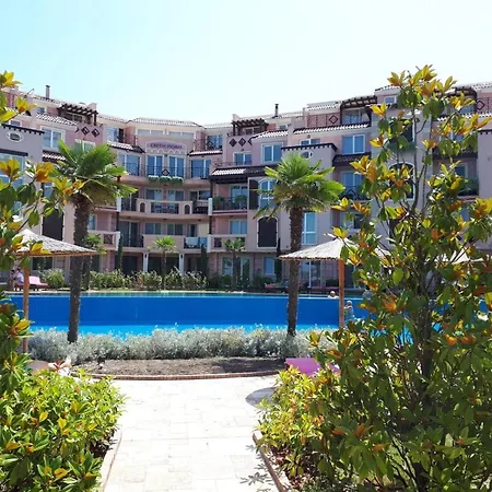 Angel's Sea Castle Apartment